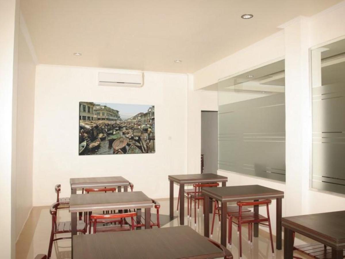 Hotel Aroma Inn Pontianak Εξωτερικό φωτογραφία